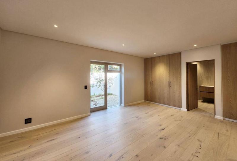 5 Bedroom Property for Sale in Camps Bay Western Cape
